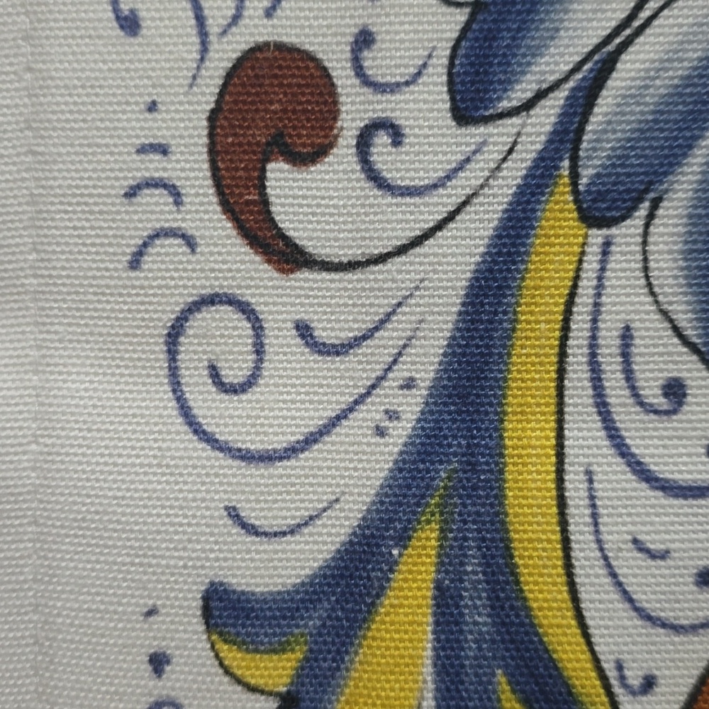 Sur La Table Deruta-Style Tablecloth, Retail Price $179.95 USD,Size 108"L x 67"W - Picture 4 of 10